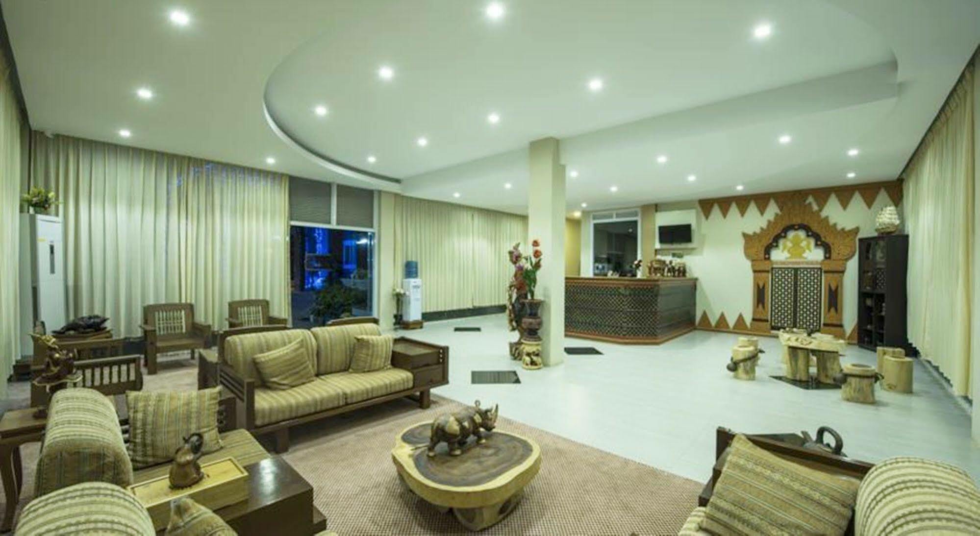 Sky View Hotel Bagan Exterior foto
