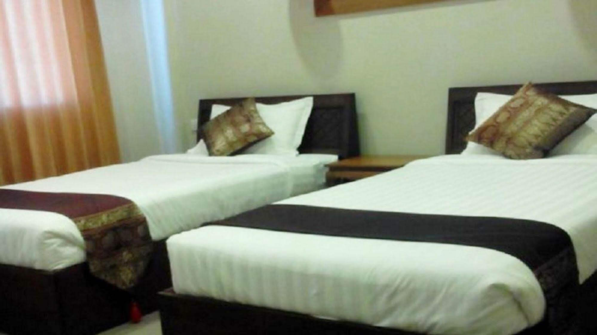 Sky View Hotel Bagan Exterior foto